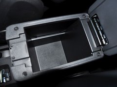 2014款 2.4L 自动 四驱蛇行珍藏版 5座