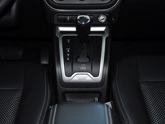 2014款 2.4L 自动 四驱蛇行珍藏版 5座