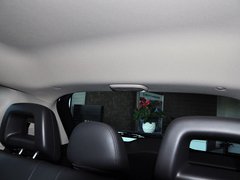 2014款 2.4L 自动 四驱蛇行珍藏版 5座