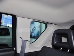 2014款 2.4L 自动 四驱蛇行珍藏版 5座