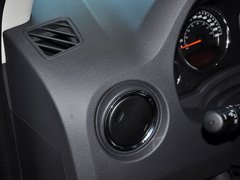 2014款 2.4L 自动 四驱蛇行珍藏版 5座