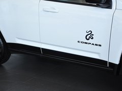 2014款 2.4L 自动 四驱蛇行珍藏版 5座