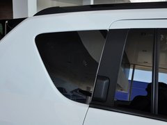 2014款 2.4L 自动 四驱蛇行珍藏版 5座
