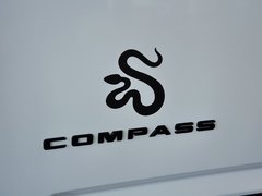 2014款 2.4L 自动 四驱蛇行珍藏版 5座