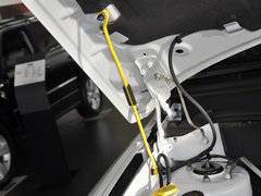 2014款 2.0L 自动 两驱豪华版 5座