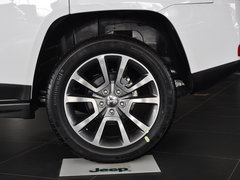 2014款 2.0L 自动 两驱豪华版 5座