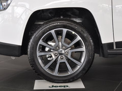 2014款 2.0L 自动 两驱豪华版 5座