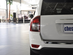 2014款 2.0L 自动 两驱豪华版 5座