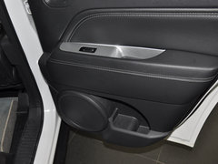 2014款 2.0L 自动 两驱豪华版 5座