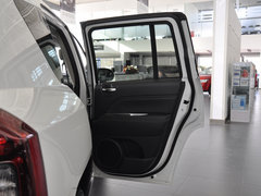 2014款 2.0L 自动 两驱豪华版 5座