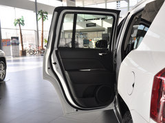2014款 2.0L 自动 两驱豪华版 5座