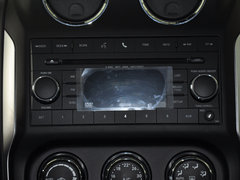2014款 2.0L 自动 两驱豪华版 5座