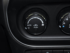 指南者(进口) 2014款 2.0L 自动 两驱豪华版 5座