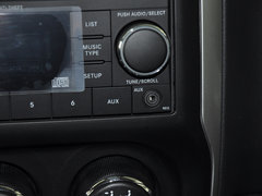 2014款 2.0L 自动 两驱豪华版 5座