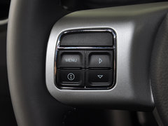 2014款 2.0L 自动 两驱豪华版 5座