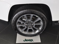 2014款 2.0L 自动 两驱豪华版 5座