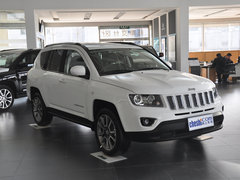 2014款 2.0L 自动 两驱豪华版 5座