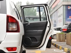 2014款 2.0L 自动 两驱运动版 5座