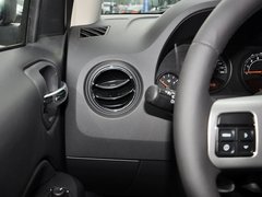 2014款 2.0L 自动 两驱运动版 5座