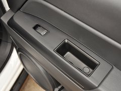 2014款 2.0L 自动 两驱运动版 5座