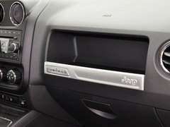 2014款 2.0L 自动 两驱运动版 5座