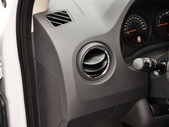 2014款 2.0L 自动 两驱运动版 5座