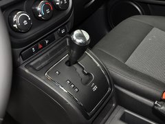 2014款 2.0L 自动 两驱运动版 5座