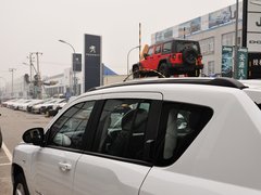 2014款 2.0L 自动 两驱运动版 5座