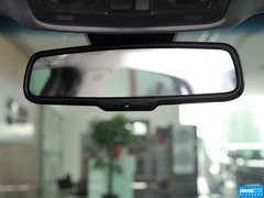 2013款 1.8T 自动 行政版