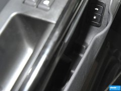 2013款 1.8T 自动 行政版
