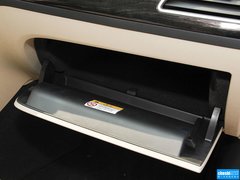 2013款 1.8T 自动 行政版