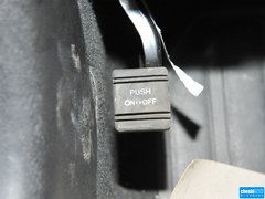 2013款 1.8T 自动 行政版