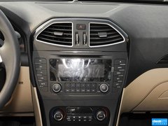 2013款 1.8T 自动 行政版