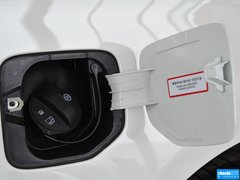 2013款 1.8T 自动 行政版