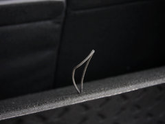 2013款 1.6L 自動 Premium