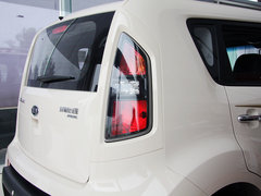 2013款 1.6L 自动 Premium