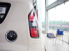 2013款 1.6L 自动 Premium