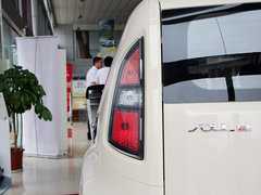 2013款 1.6L 自动 Premium