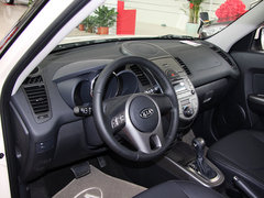 2013款 1.6L 自动 Premium