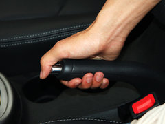 2013款 1.6L 自动 Premium