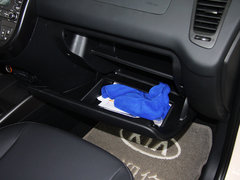 2013款 1.6L 自动 Premium