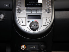 2013款 1.6L 自动 Premium
