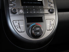 2013款 1.6L 自动 Premium