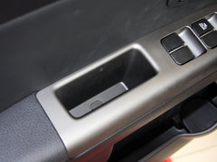 2013款 1.6L 自动 Premium
