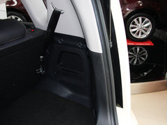 2013款 1.6L 自动 Premium