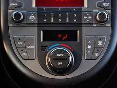 2013款 1.6L 自动 Premium