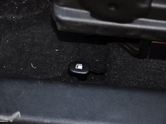 2013款 1.6L 自动 Premium