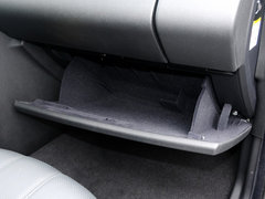 揽胜运动 2013款 5.0 V8 NA 黑标限量版 5座