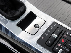 2013款 5.0 V8 NA 黑标限量版 5座