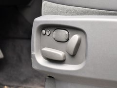 2013款 5.0 V8 NA 黑标限量版 5座
